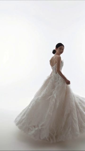 Нежность в белом: свадебное платье мечты #мода #платье #свадьба