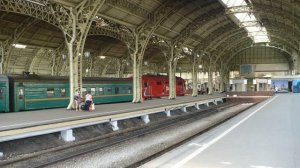 ТЭП70БС "Россия" на Витебском вокзале: поезд из прошлого в наше настоящее