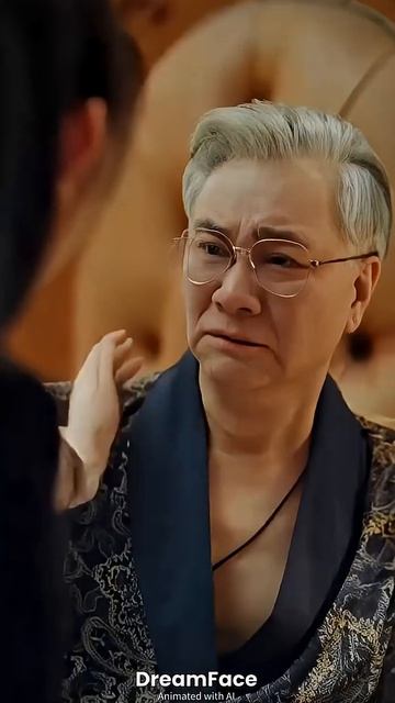 18 летняя прабабушка наводит порядок🥰😍🥰 #shorts #dorama #film #fantasy #дорама #лучшее