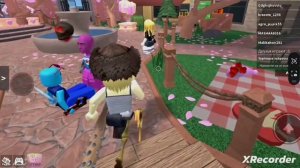 Играю в мм2 ❤️ встретила странную читершу?