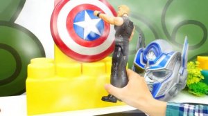 Как приготовить сэндвич? Готовим сытный завтрак с Железным Человеком и Человеком Пауком