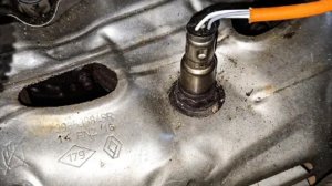 Замена первого датчика кислорода Рено Логан 2 - Сандеро 2 K7M