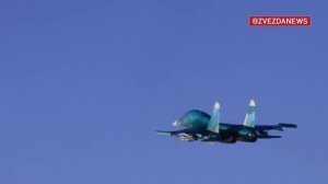 Экипаж Су-34 гр. "Восток" уничтожил скопление бронетехники и украинских боевиков.