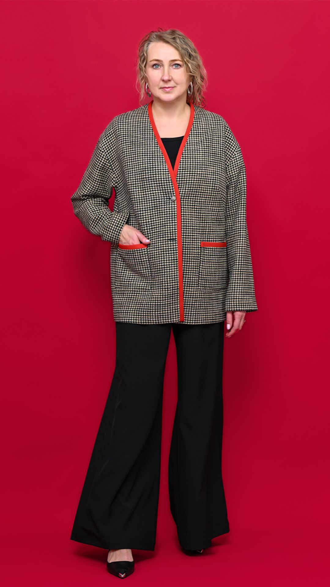 Комфорт ☕️ и дерзость 😎 Жакет с красной окантовкой — немного Chanel ⚭ Хлопок с вискозой Peppiris🔥