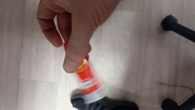 Вращение зажигалки: эффектный трюк и техника выполнения