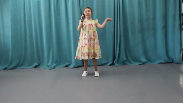 Славных София Про весну