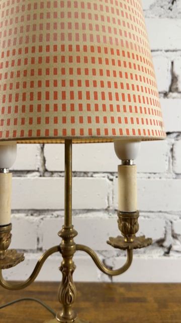 Настольный светильник с абажуром 20810