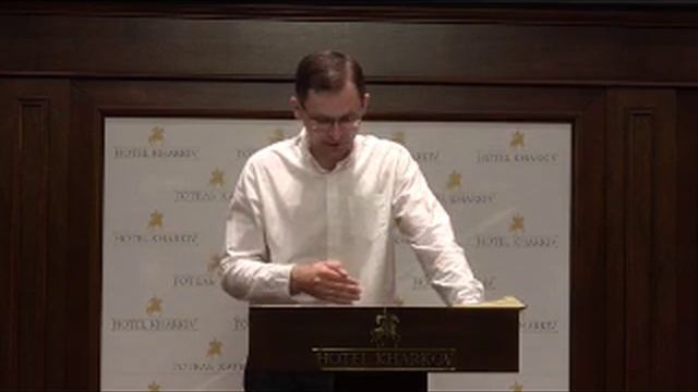 Настоящая проповедь подобна хирургу-она обнаруживает, режет, удаляя очаг инфекции, а потом врачует.