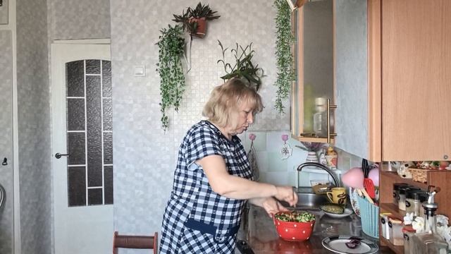 Готовлю салатик и вспоминаю.Прогулялась/Беларусь 🇧🇾 Svetlana/