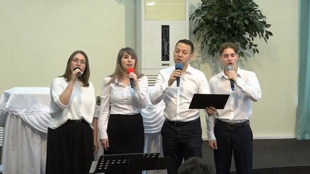 Пение квартетом "Кто хочет быть первым между нами"