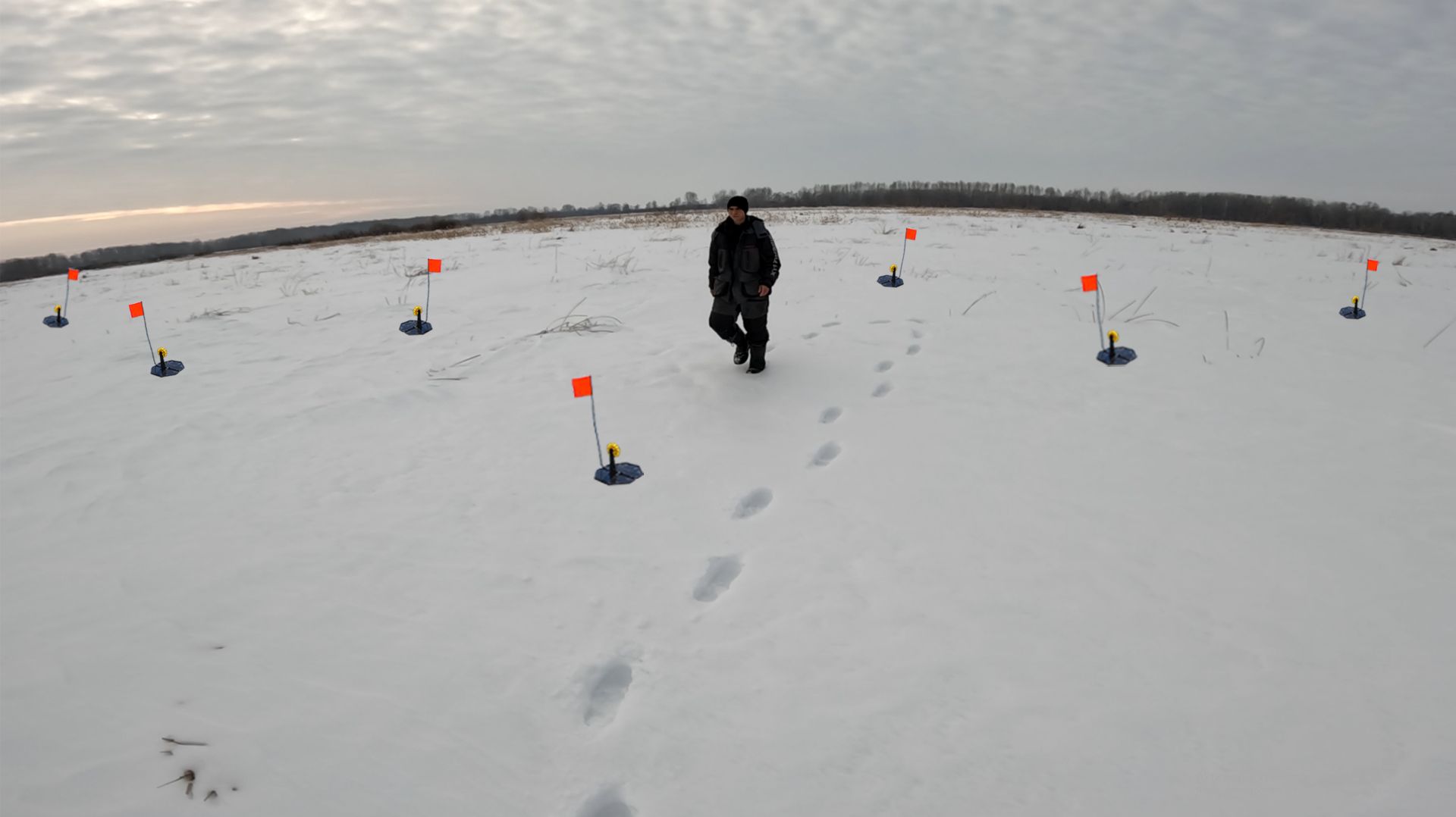 Начал проверять жерлицы.. И сам не поверил! Щуки ели проходять в лунки!