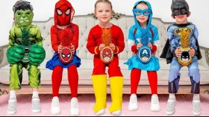 Детская игра в Супергероев.