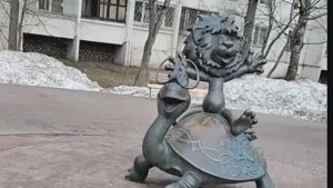 ОТ УЛЫБКИ СТАНЕТ ВСЕМ СВЕТЛЕЙ