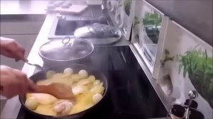 Котлеты по -- деревенски ,на жареной картошке! Домашняя еда Кухня Рецепты  #еда