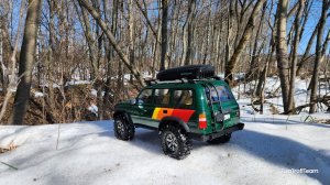 По лесным проталинам на Toyota FMS FCX10
