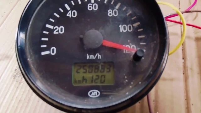 Как намотать километраж спидометра камаз с электронным табло. Спидометр 87.38.02.