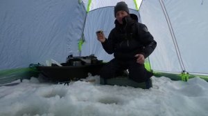 ЗАБРАЛСЯ НА МОТОСОБАКЕ ЧЕРЕЗ СЛОЖНЫЙ ПУТЬ, ГДЕ НИКОГО НЕТ И КЛЮЁТ РЫБА! Зимняя рыбалка.