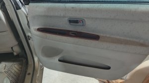 Как снять обшивку задних дверей Toyota Nadia