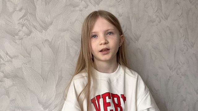 две Полины, какая победит?