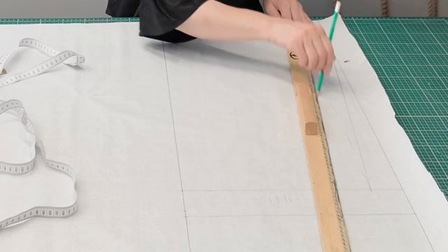 Как можно играть с выкройкой? Часть 1. Простые - не простые брюки.