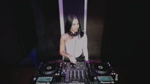 Olly Moon - Melodic techno mix. Made with love