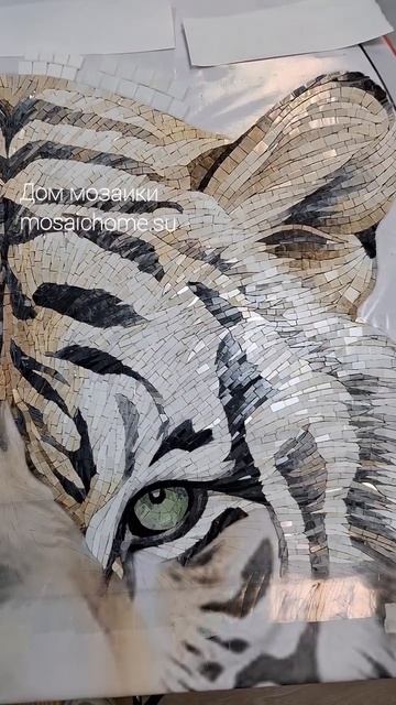 Тигр из мраморной мозаики. Панно ручной работы для интерьера от студии Дом мозаики MosaicHome