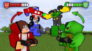 Джей Джей Оптимус Прайм против Майки Грина-трансформера на игровом поле. Майнкрафт Мультик