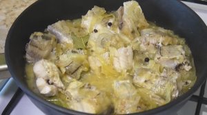 Минтай на луковой подушке / Рецепт из моего детства.