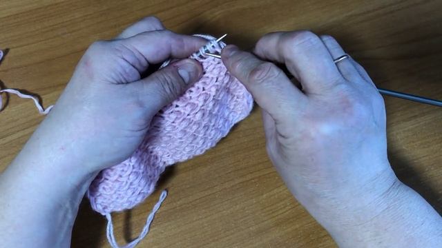 Интересный узор спицами в шахматном порядке для любых изделий