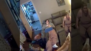 Был обнаружен пёс, который отвечает за свои слова

Убойный юмор