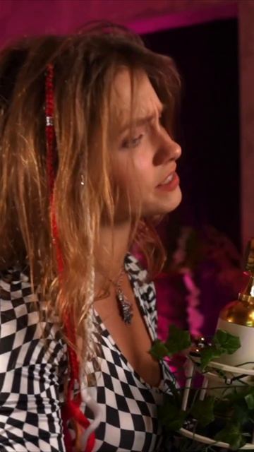 Группа Крови - Виктор Цой поёт Саша Квашеная