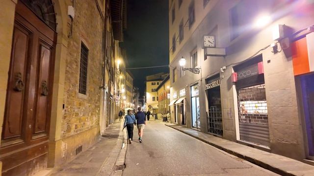 Италия. Ночная прогулка по Флоренции в формате 4К