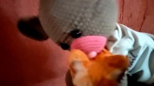 Мишка Дима.(посмотри на Диму, тебе жалко, что ли? 🥺это просто плюшевый медведь.)