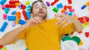 Крис и Майкл - игры со сладостями