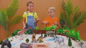 Дети учат названия диких животных