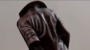 Техника покраски кожаной куртки на моделях