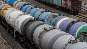 Новак поручил подготовить проект о запрете экспорта бензина с 1 апреля