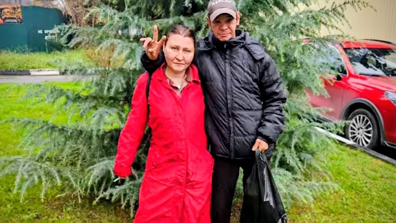 АЛЕУТЫ:РАЗБОРКИ С ПОДПИСЧИКАМИ И ХОЗЯЙКОЙ В ПРЯМОМ ЭФИРЕ #бомжи #катясочи #бездомные #алеуты #топ