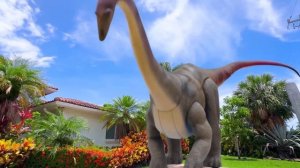 Дети превращают игрушки  древних динозавров