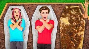 Влад А4 КТО ПОСЛЕДНИЙ ВЫЛЕЗЕТ ИЗ ГРОБА ! ЭКСТРЕМАЛЬНЫЙ ЧЕЛЛЕНД в игре майнкрафт