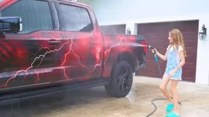 Настя учится зарабатывать [get.gt]