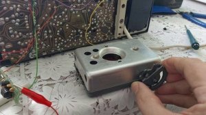 Закончено внедрение ФМ на радиолу "Латвия". Ни одна деталь не пострадала )).