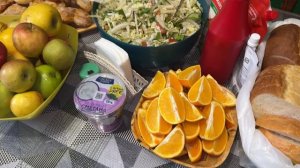 Картошечка жареная с лучком, пирожки и свежие фрукты, овощи!