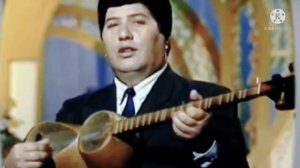 Карим Рахмон куйлайди