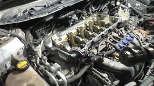 Замена маслосъемных колпачков 2ZRFAE на Toyota Avensis 1,8 Тойота Авенсис 2010 2часть