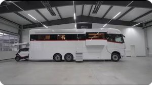 Мы прилетели в Германию, чтобы совершить поездку по самому ФУТУРИСТИЧНОМУ автодому в мире!