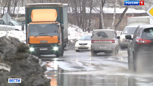 Дорожные службы активно борются затоплениями на улицах Новосибирска