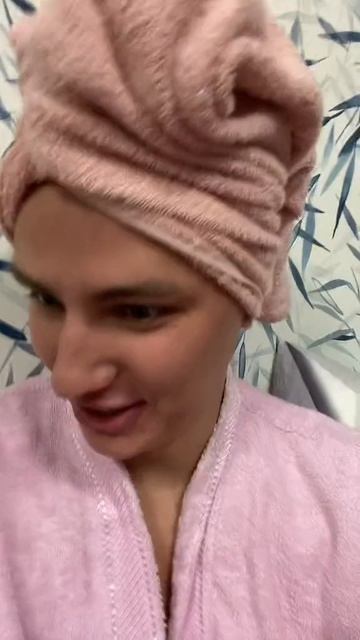 Данон съезжает к девушке 😂