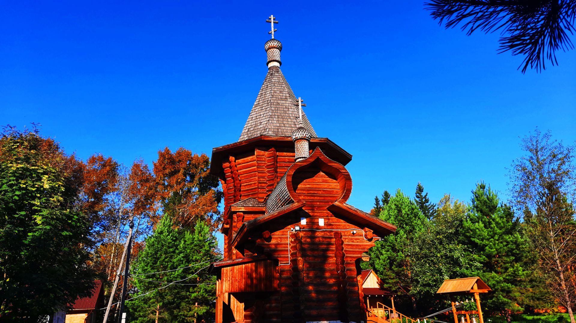 Вы слышите  звонят колокола !