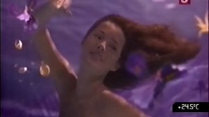 Женщина купается под водой 43 серия